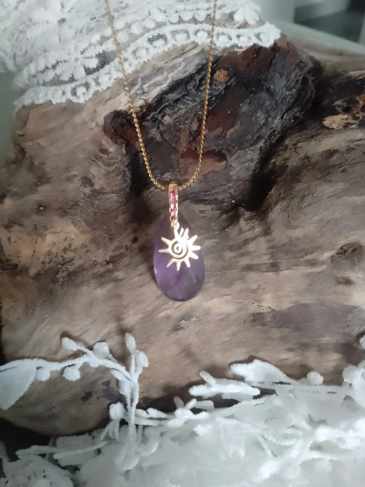 Amethist paarse hanger ketting met gouden zon – photo 3